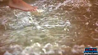 Hot Lesbian Babes Anetta Keys & Bianka Helen Fingering on Beach