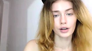 Amateur Webcam Teen Masturbates And Teases