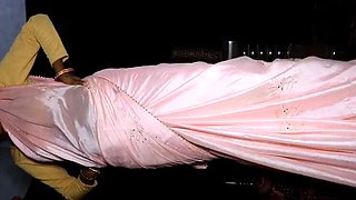 Desi Bhabhi Legs Spread Standing Squirting Orgasm - Hot Indian Aunty Fucked Hard