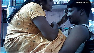 Indian house wife romantic kissing ass
