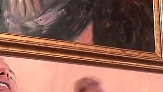 Mature woman Payton Leigh a slut with lots of fur on her pussy and gold hair fucks her wet pussy with pleasure