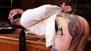 Tattooed gay smashed in asshole