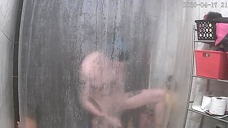 Cute amateur brunette naughty in solo jerking show on camera