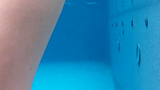 My Darling Fucks Me in the Pool of the Villa!