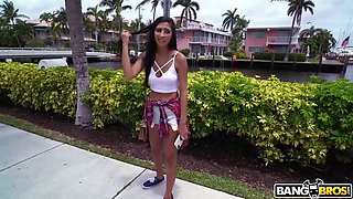 gianna dior flashes her tits on the street