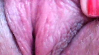 Big clit hairy pussy cumming