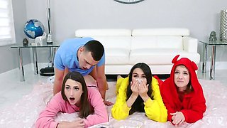 Lucky youngster manages to fuck stepsister and her besties
