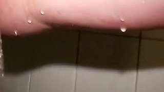 Trisha Pissing in the Shower