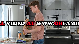 Teen borrows charger and got charged