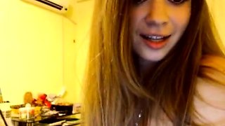 Amateur Teen Dances and Teases Solo on cam