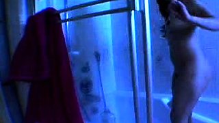 Amateur Foot Fetish Girlfriend Sucks and gives a Footjob