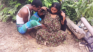Village Desi Bhabhi Ki Outdoor Chudai Ki Big Ass