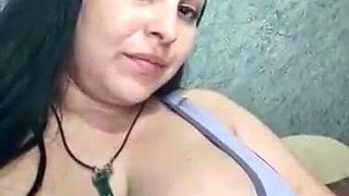 Big boob brunette masturbates on webcam