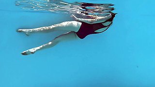 Latina scene with matchless wooer from Underwater Show