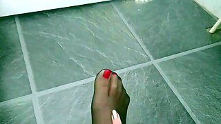 Amateur porn Gives Us Some Foot Fetish Aurora