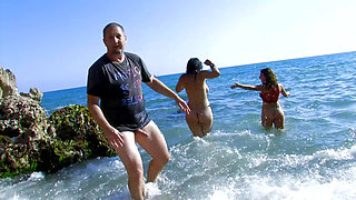 Hot fucking at the beach in Christmas spirit