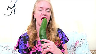 Mature Czech Blondie Mommy Masturbating With Sextoy