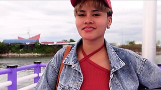 Curvy Thai MILF amateur gets picked up