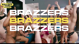 Brazzers House 4 Episode 1 Phoenix Marie, Jenna Foxx, Alexis Tae Victoria Cakes  Brazzers
