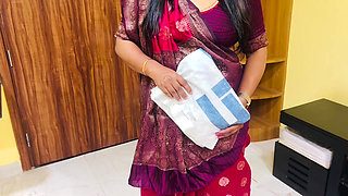 Indian Desi Saree Wali Bhabhi Fucked by a Besharam Young Boy Tailor with Clear Hindi Conversation.