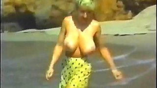 Danni Ashe at the beach: Big Tits, Blonde  Solo Porn