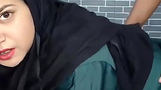 Hot Muslim Girl Got Distracted After Seeing Landlords Big Cock