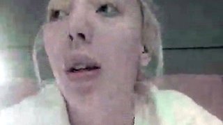 Amateur Blonde Teen Plays Solo with Toy Webcam Porn