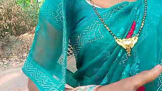Desi Bhabhi Sex Video in the Jungle