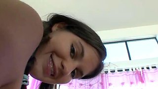 Kacey 18 Masturbate closeup