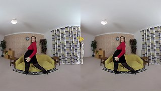 Lottii Rose - Pantyhose Nylons Striptease Feet Legs