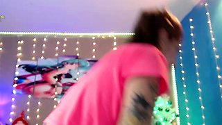 Cute blonde amateur webcam teen masturbating