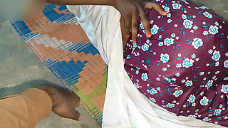 Secretly Called the Beautiful Sister-in-law at Night and Fucked Her in the Bathroom