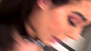 Masturbation close up Tamara big clit