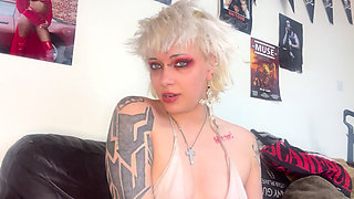Lipstick Kisses and Blowjob Red Black Lips Deepthroat Sloppy