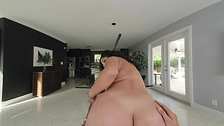 Summertime with Gabriela Lopez