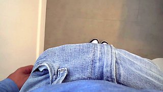 Teacher invites student to fuck her