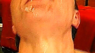 John Thompson: Lola Loves Pee