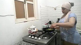 The most amazing arab housewife
