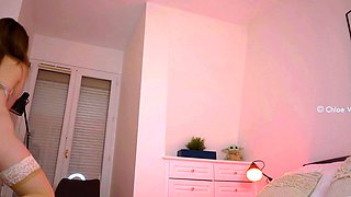 Masturbating amateur cums after solo fun