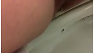 Jilling Off And Stroking Hard Clit Til I Squirt!