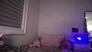 Blonde teen Sierras first erotic masturbation video