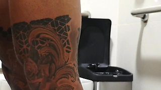 Real Amateur Couple Fucking in an Airport Bathroom