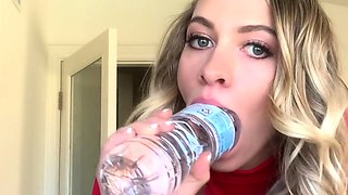 Blonde teen Sierras first erotic masturbation video