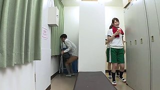 Japanese teen Maho Aizawa does the handjob