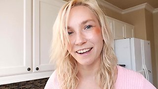 Blondie Claire & Stoney: Blowjobs galore