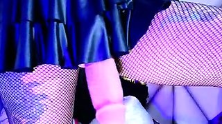 Pretty redhead webcam masturbation show