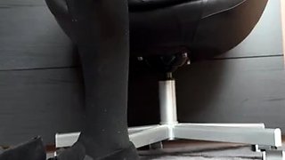 Masturbating amateur cums after solo fun