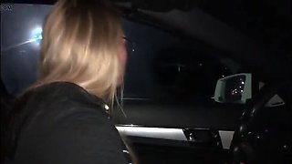 Siswet Loves Outdoor Pissing - Dutch MILF Golden Shower in Public