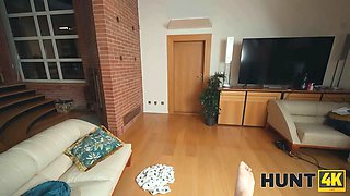 Hunt4k. piano bang