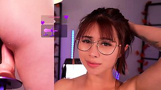 Asian teen likes toys inside her wet muff